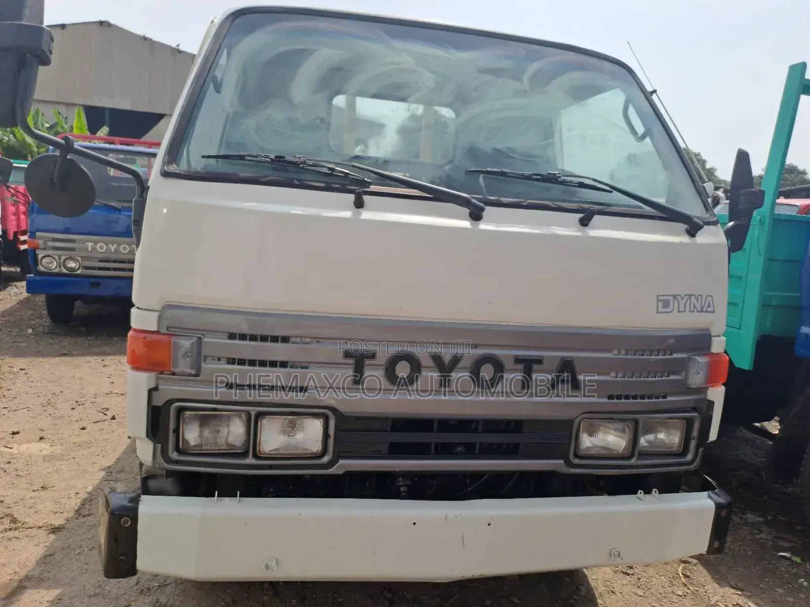 Toyota Dyna200 2rz Petrol Engine.