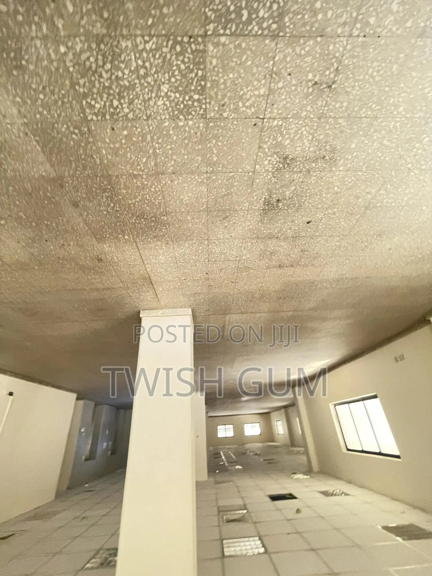 Offic Space -to Let (Whole Floor-596sqm)