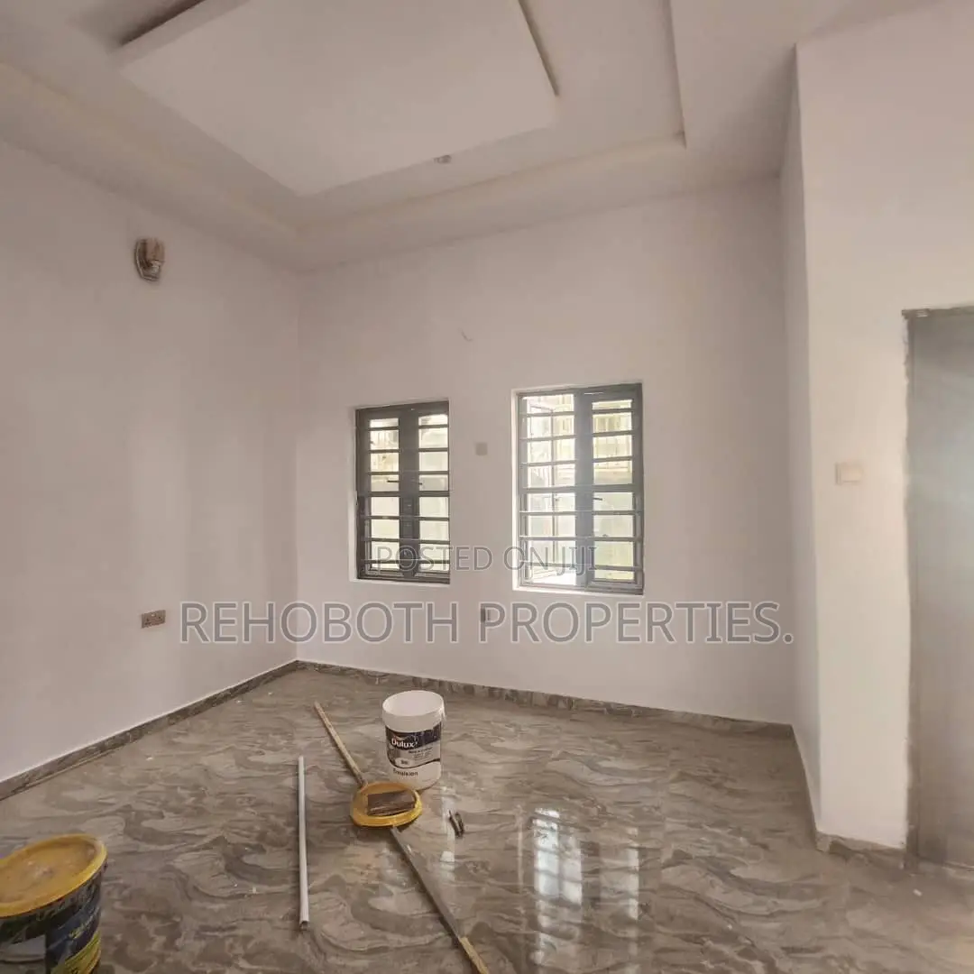 2bdrm Apartment in Kolapo Ishola, Akobo for rent