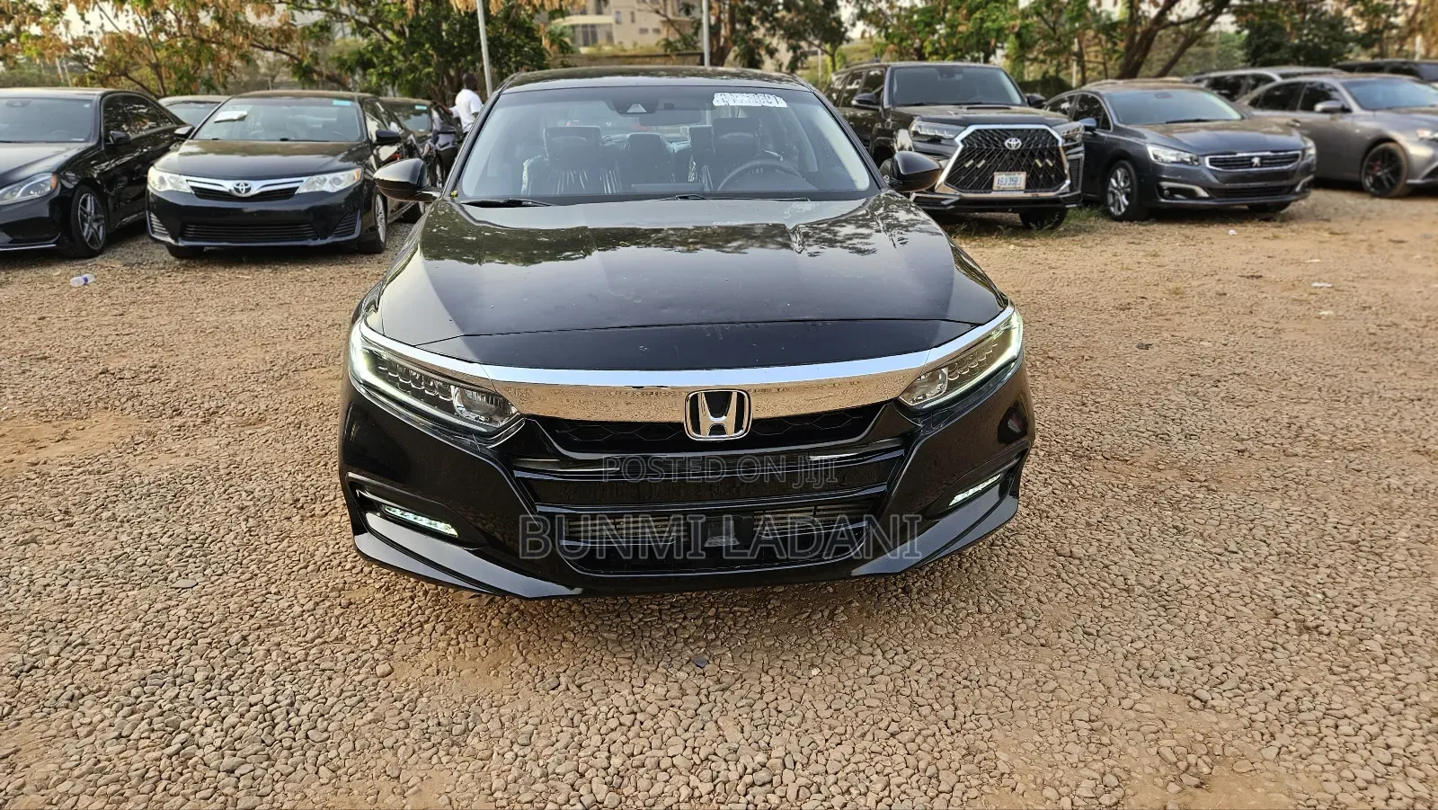 Honda Accord LX (1.5L 4cyl Turbo CVT) 2019 Black