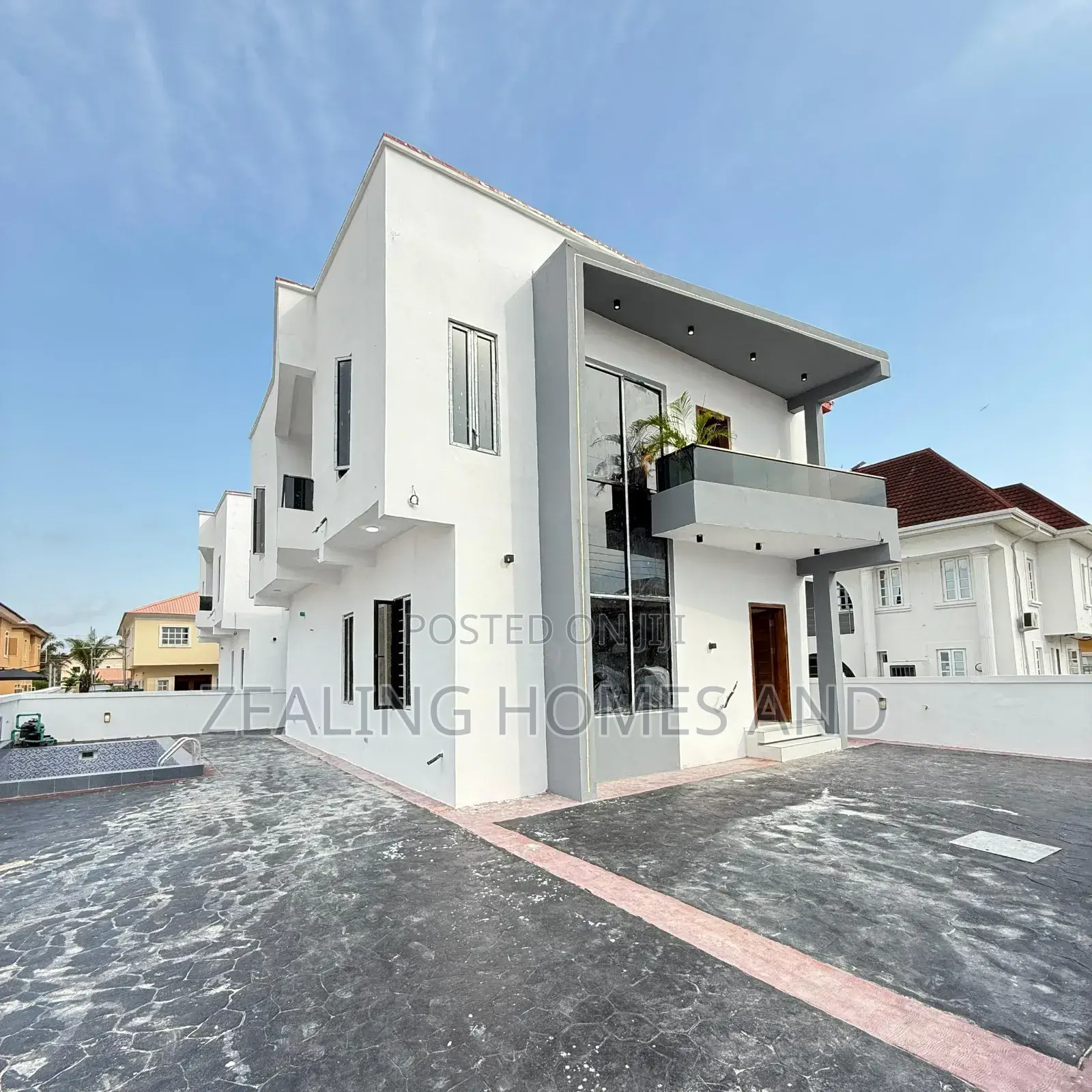 4bdrm Duplex in Crown Estate, for sale