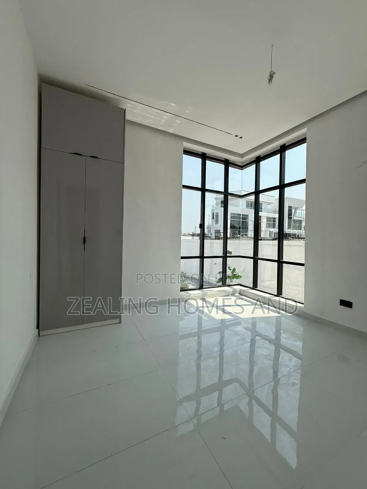 Furnished 5bdrm Duplex in Chevron Estate Lekki for sale