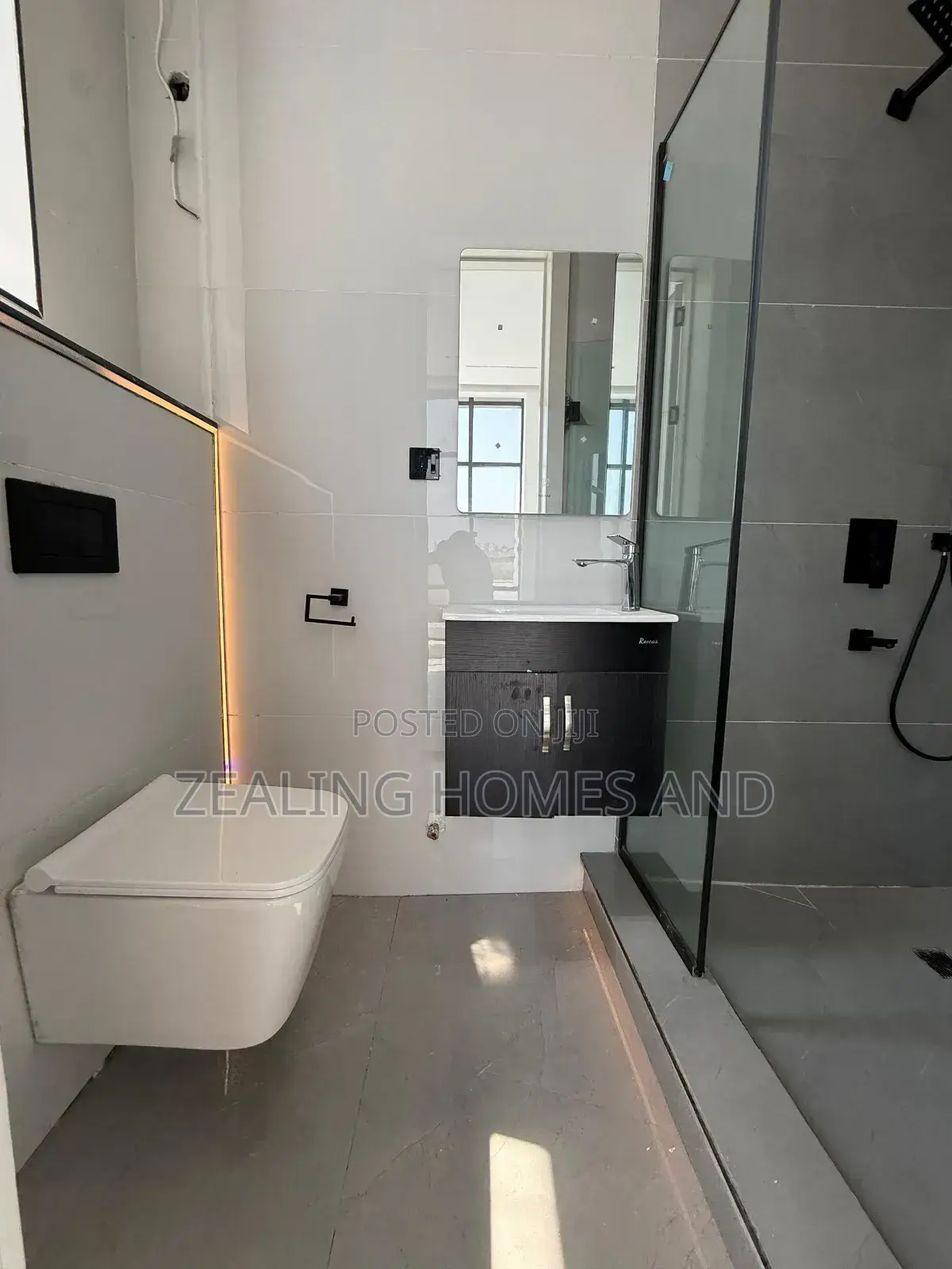 Furnished 5bdrm Duplex in Chevron Estate Lekki for sale