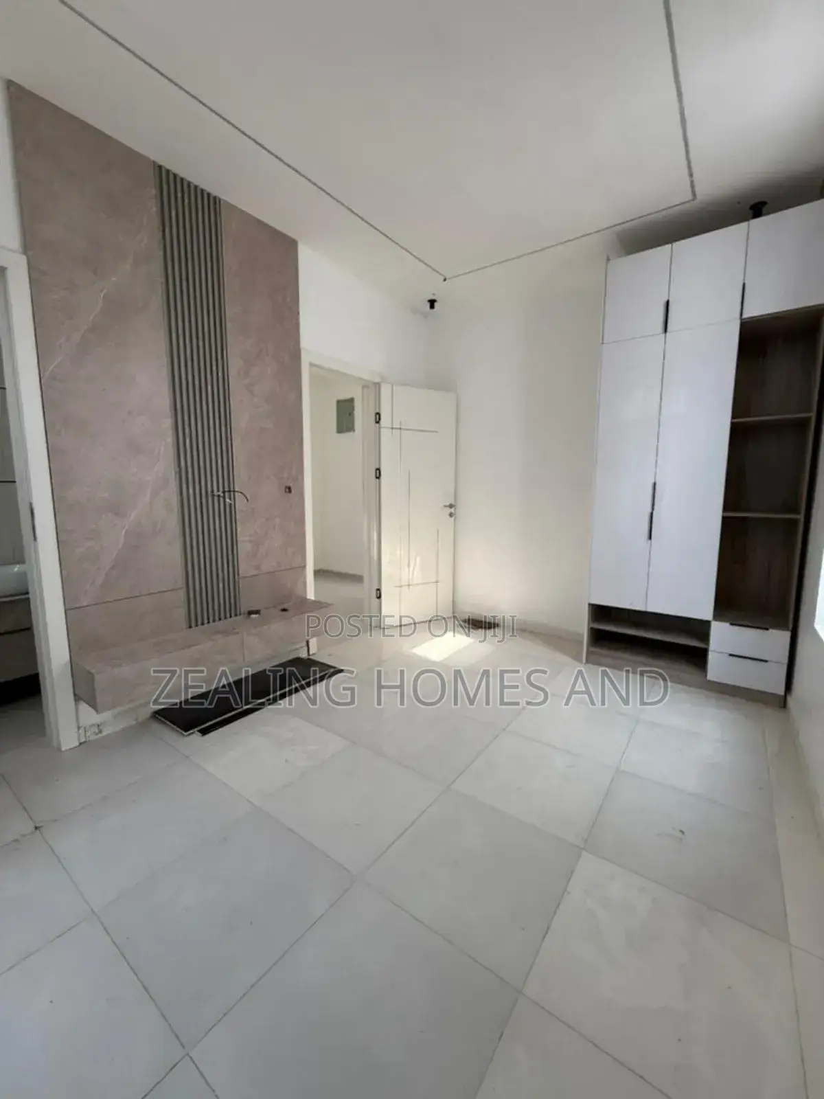 5bdrm Duplex in Ajah Estate for sale