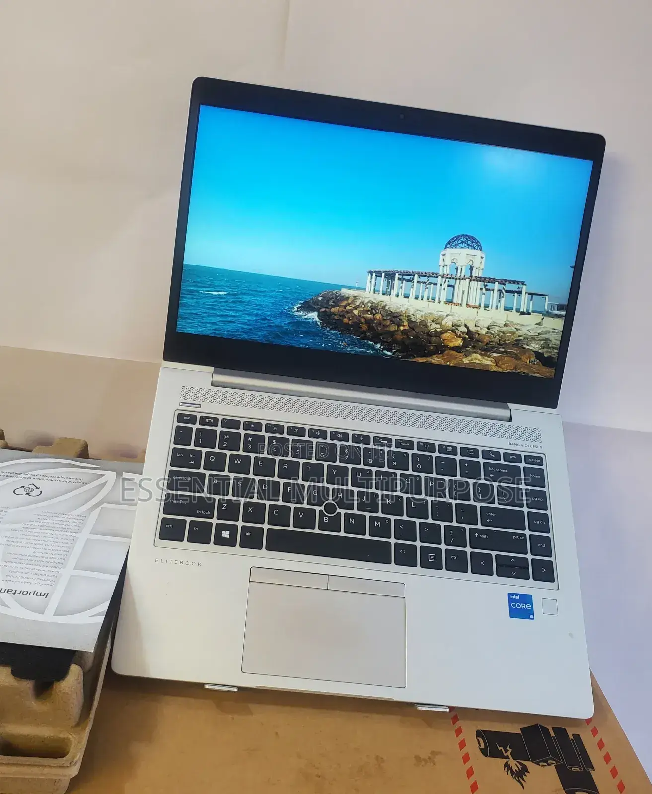 New Laptop HP EliteBook 840 G5 12GB Intel Core I5 SSD 256GB