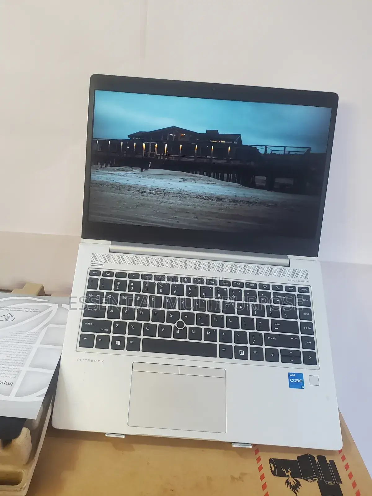 New Laptop HP EliteBook 840 G5 16GB Intel Core I5 SSD 256GB