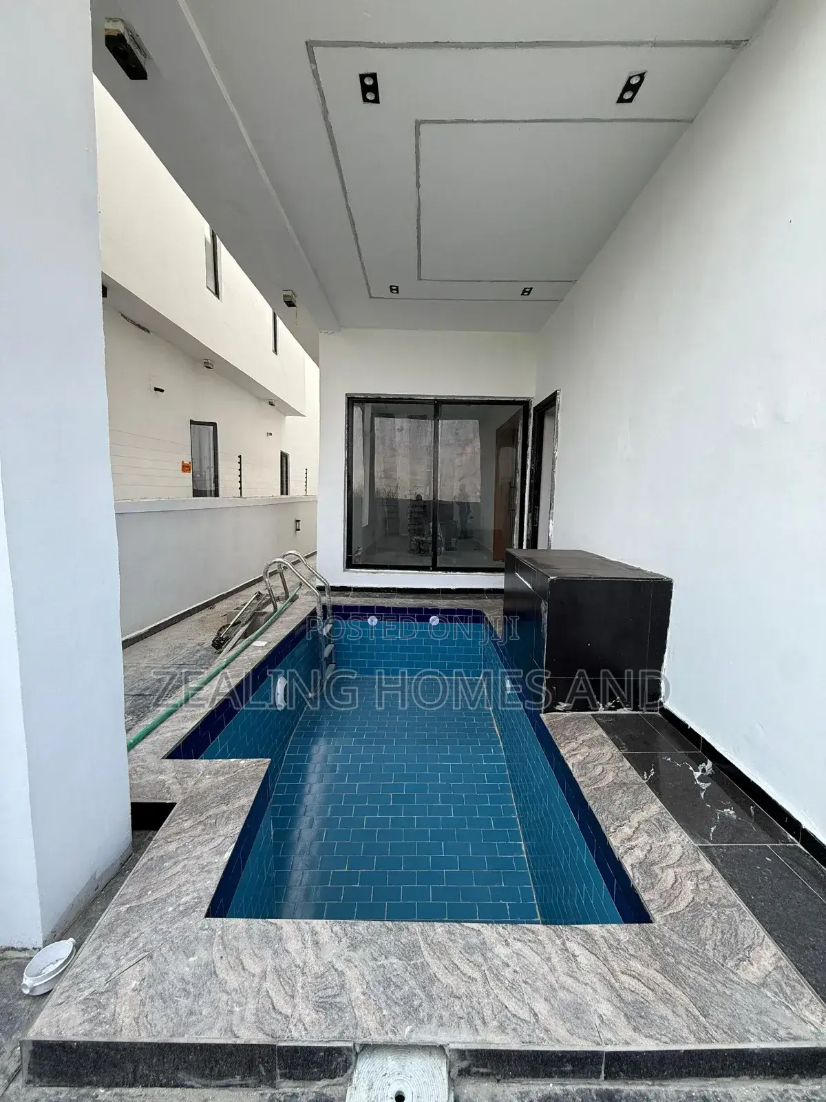 5bdrm Duplex in Ajah Estate for sale