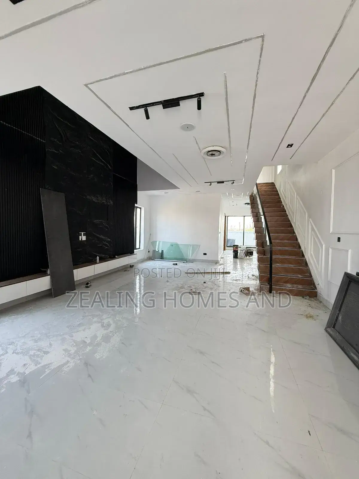 5bdrm Duplex in Ajah Estate for sale