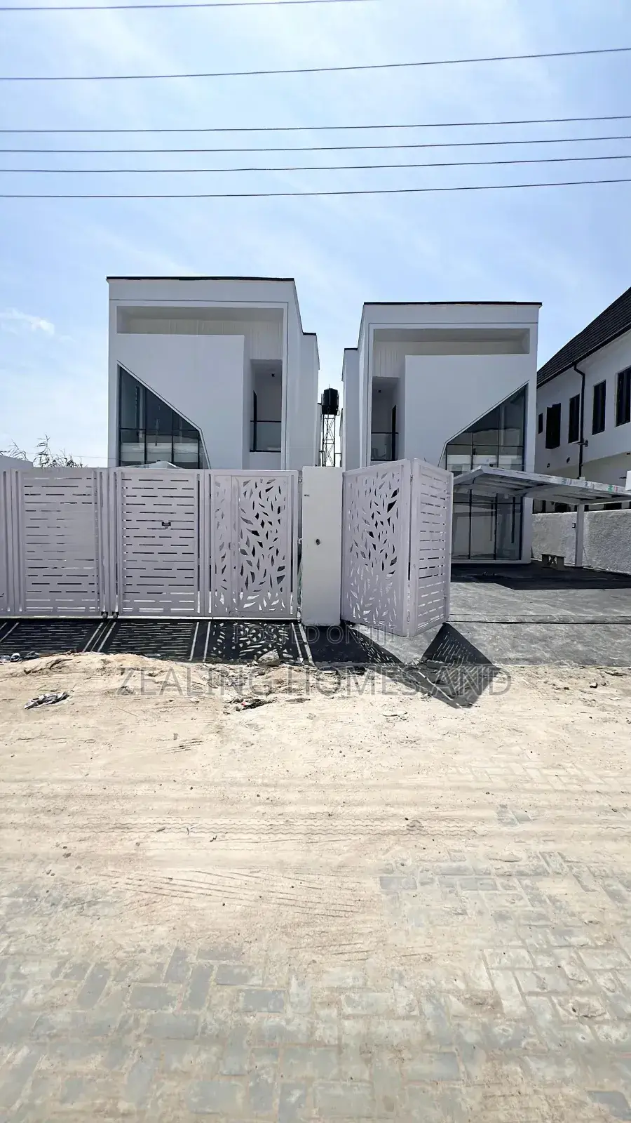 5bdrm Duplex in Vgc Lekki Ajah for sale