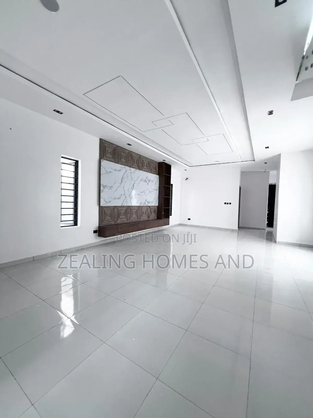 5bdrm Duplex in Vgc Lekki Ajah for sale