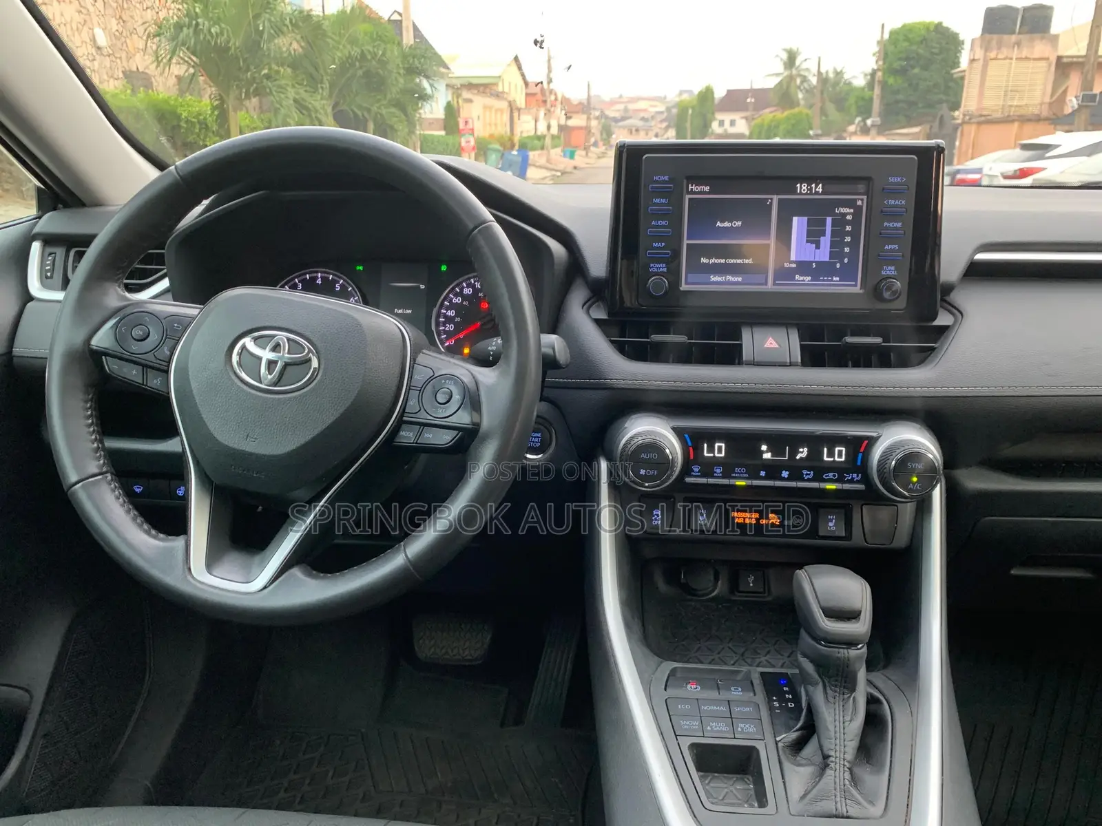 Toyota RAV4 XLE AWD 2020 Blue