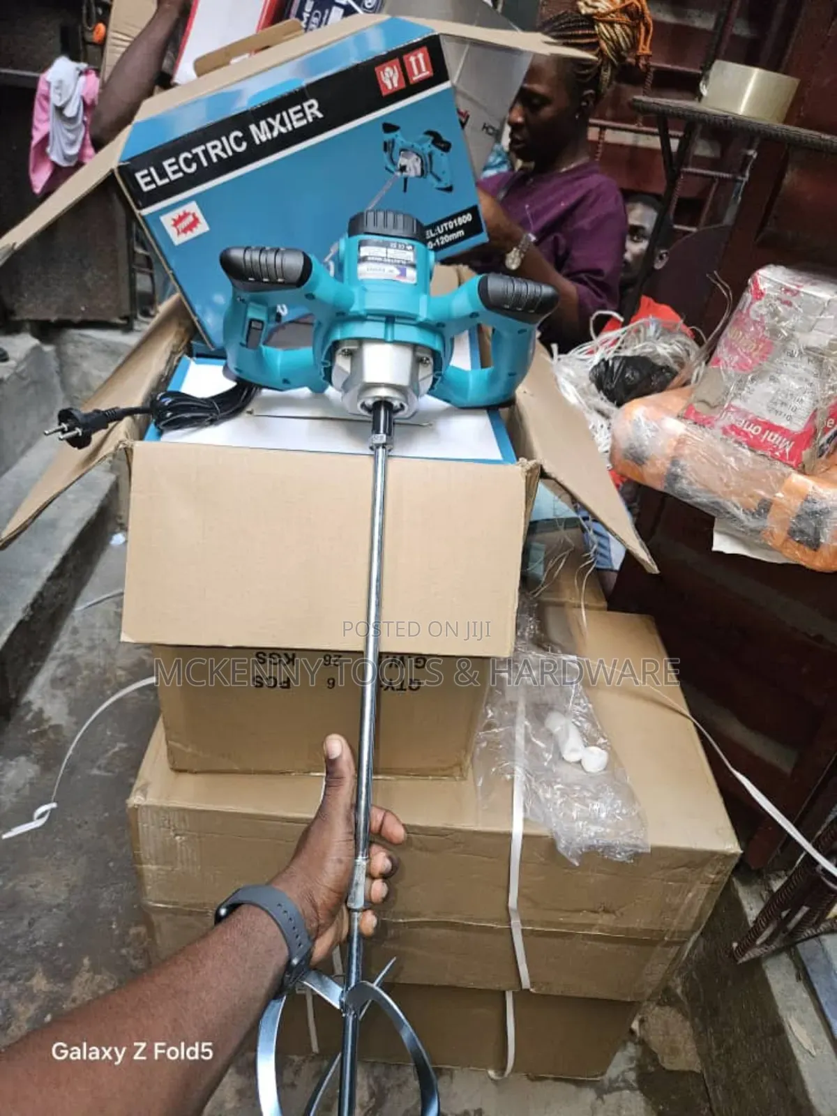 Mckenny  Electric Mixer (Model: Ut01800).