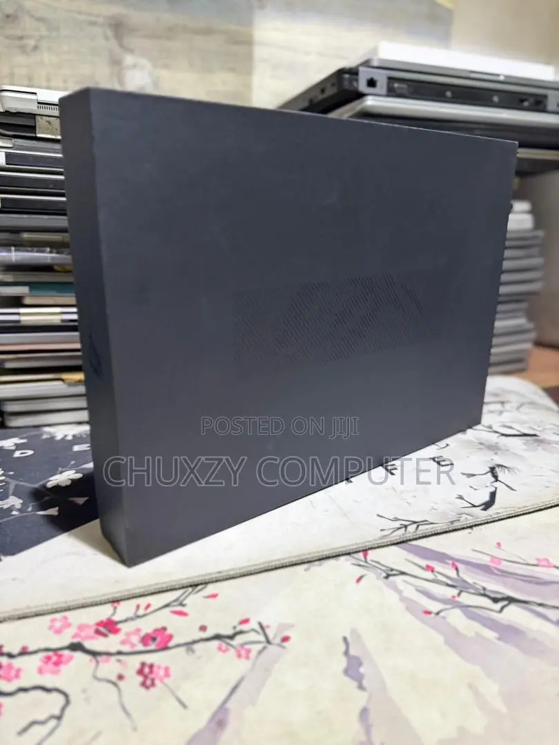 Laptop Asus ROG Zephyrus G16 16GB Intel Core Ultra 7 SSD 512GB
