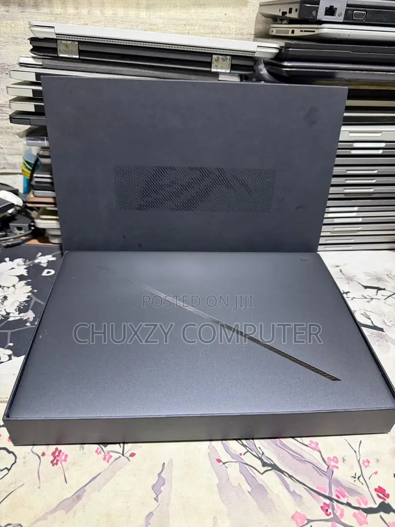 Laptop Asus ROG Zephyrus G16 16GB Intel Core Ultra 7 SSD 512GB