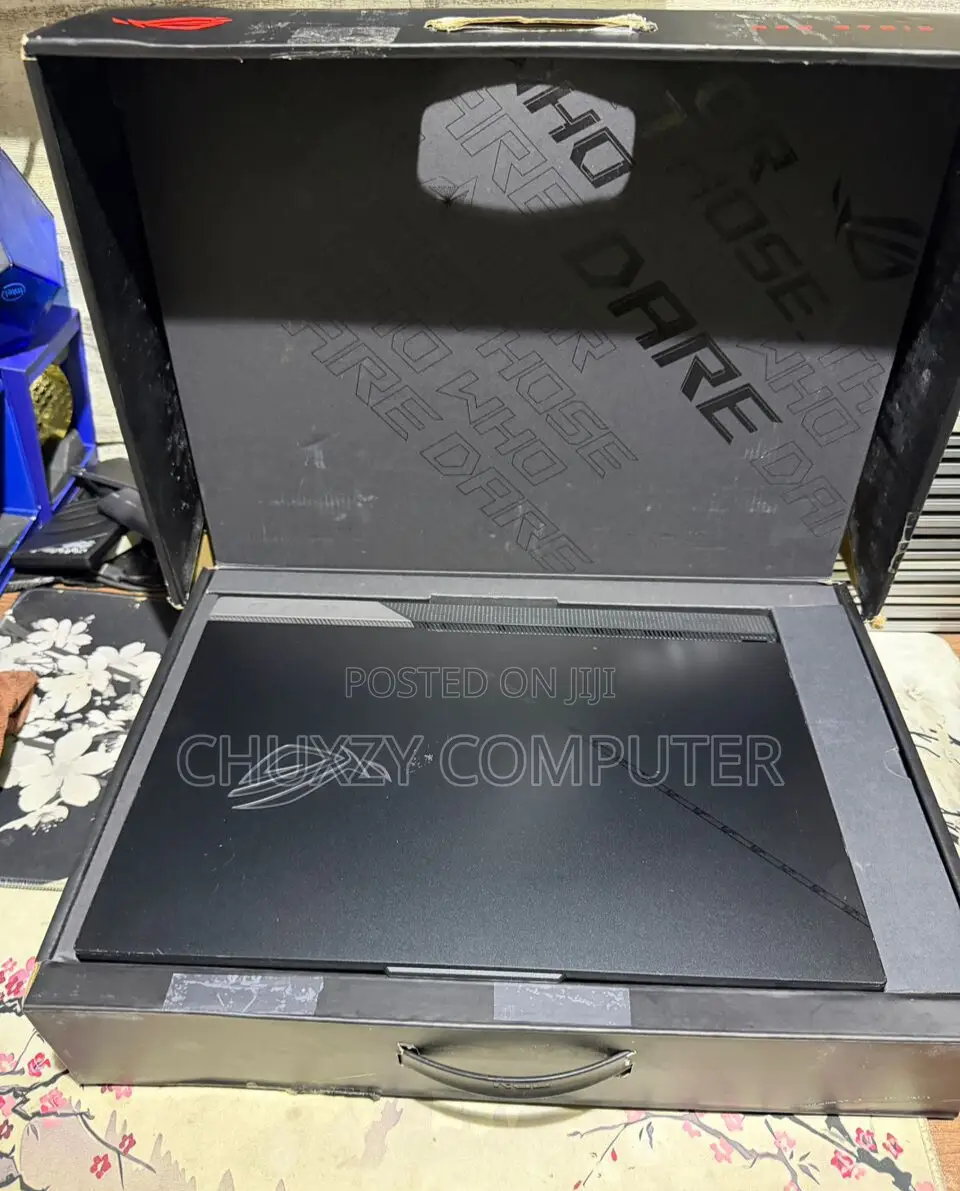 Laptop Asus ROG Strix G17 32GB AMD Ryzen 9 SSD 2T