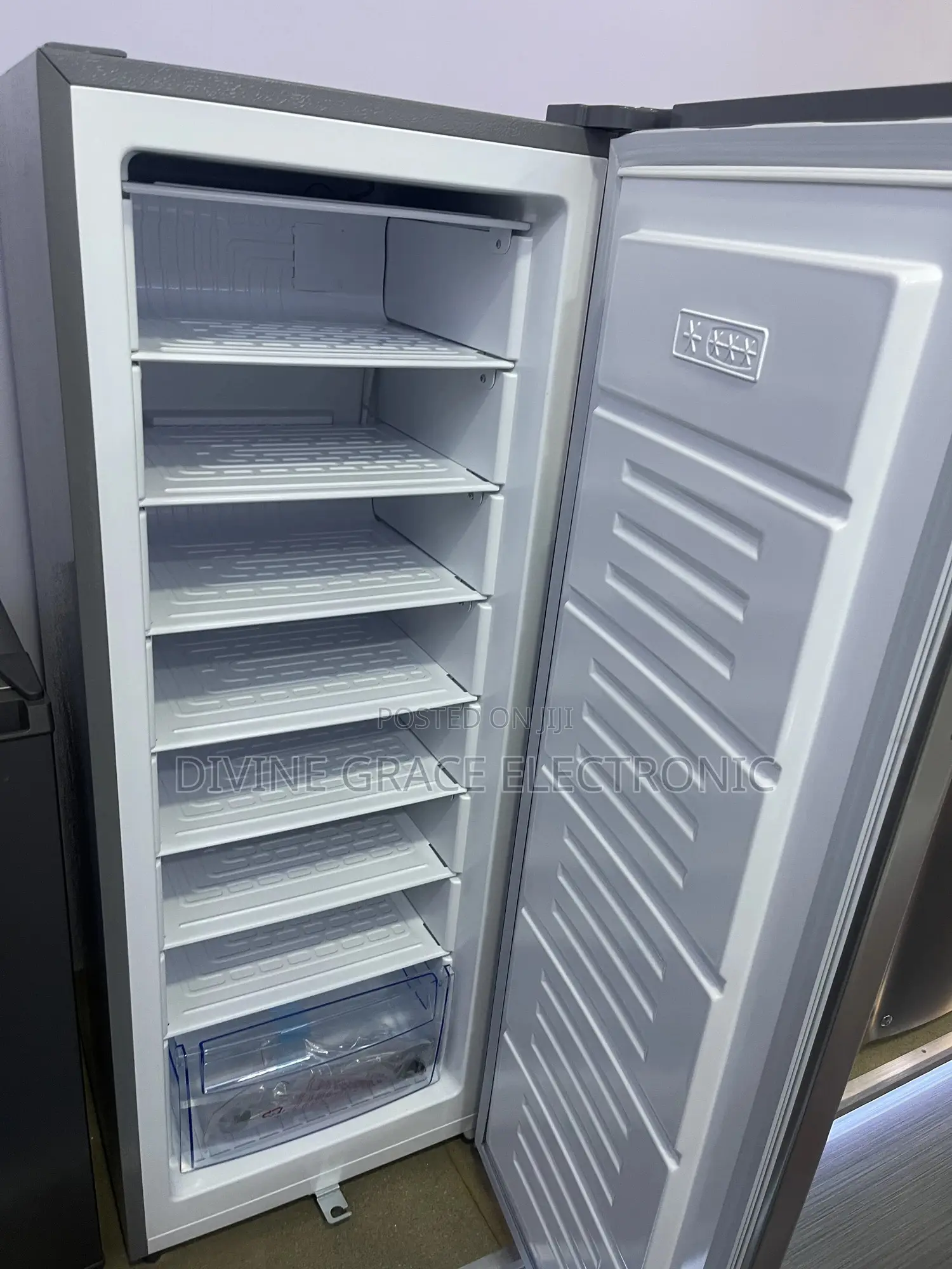 185l Brand New Skyrun Upright Freezer