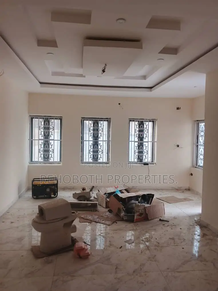 2bdrm Apartment in Peace Estate, Akala Express for rent