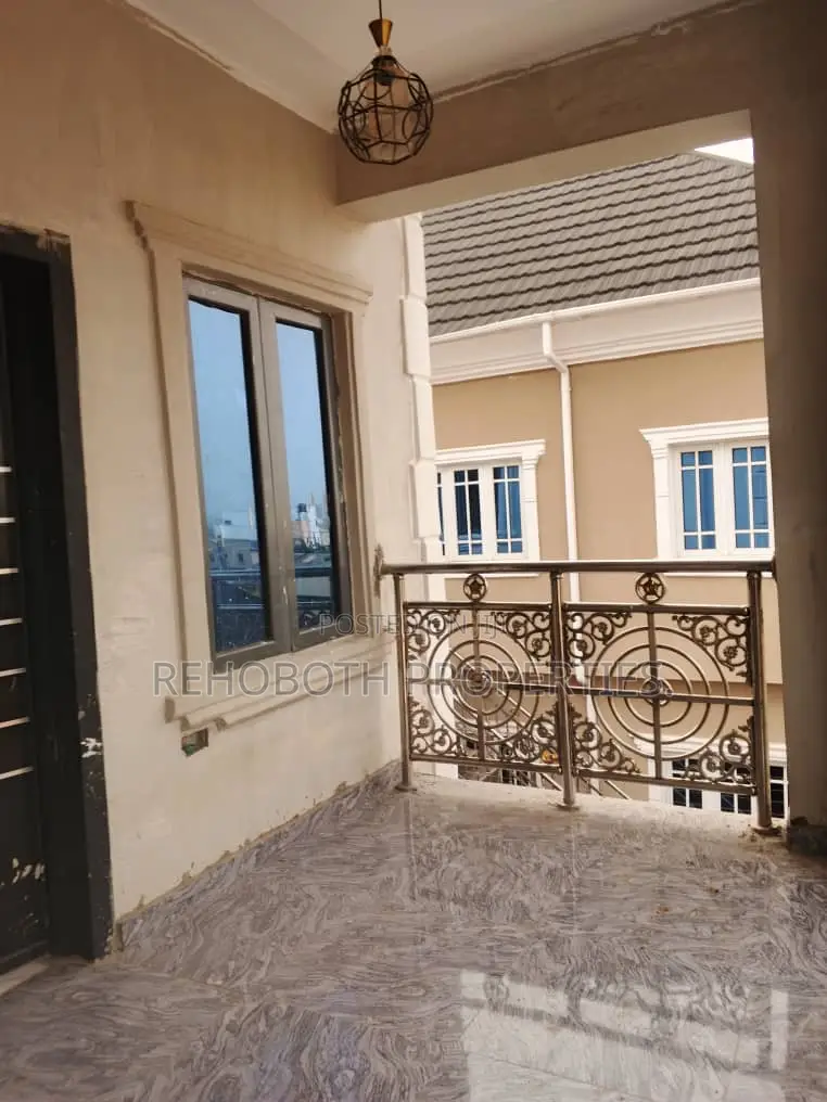 2bdrm Apartment in Peace Estate, Akala Express for rent
