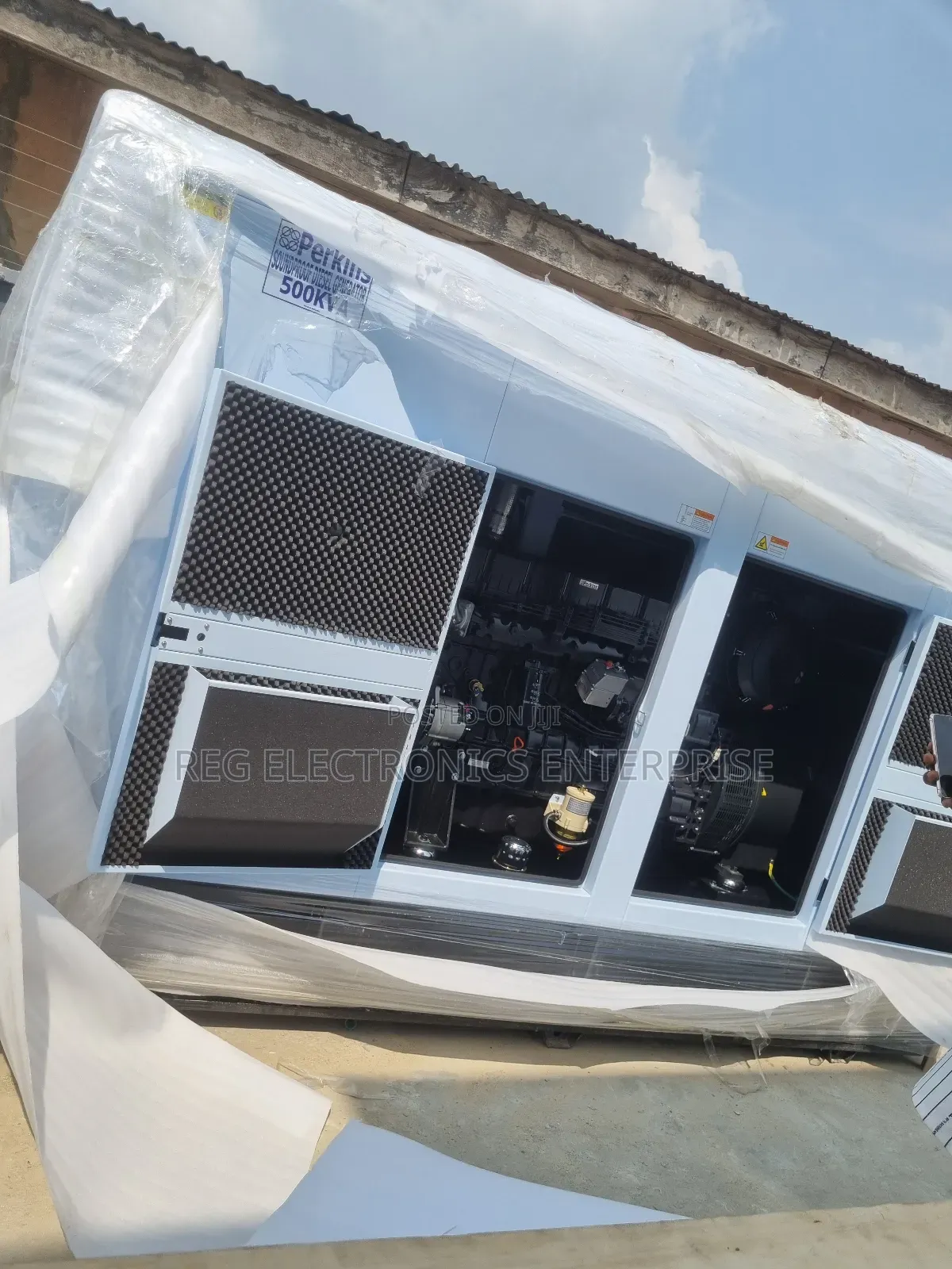 500kva Perkins Soundproof Diesel Generator