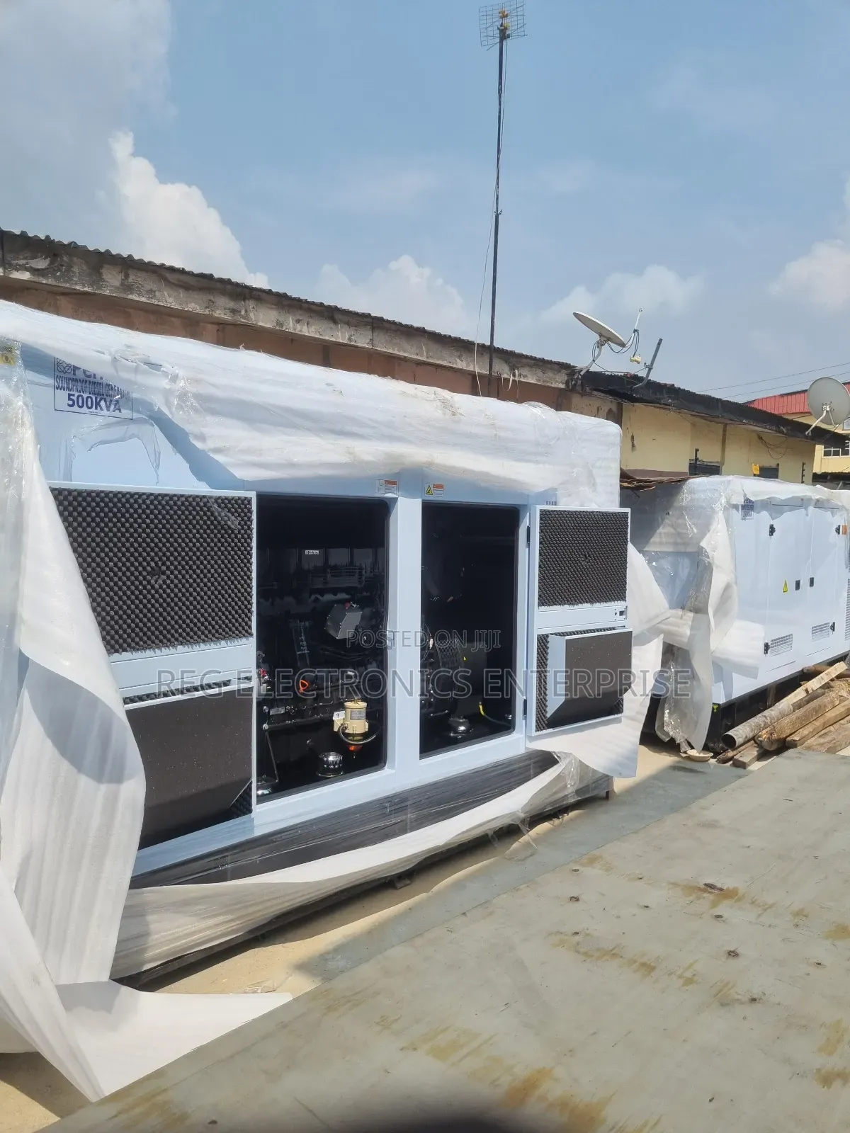 Heavy Duty 500kva Perkins Soundproof Generator