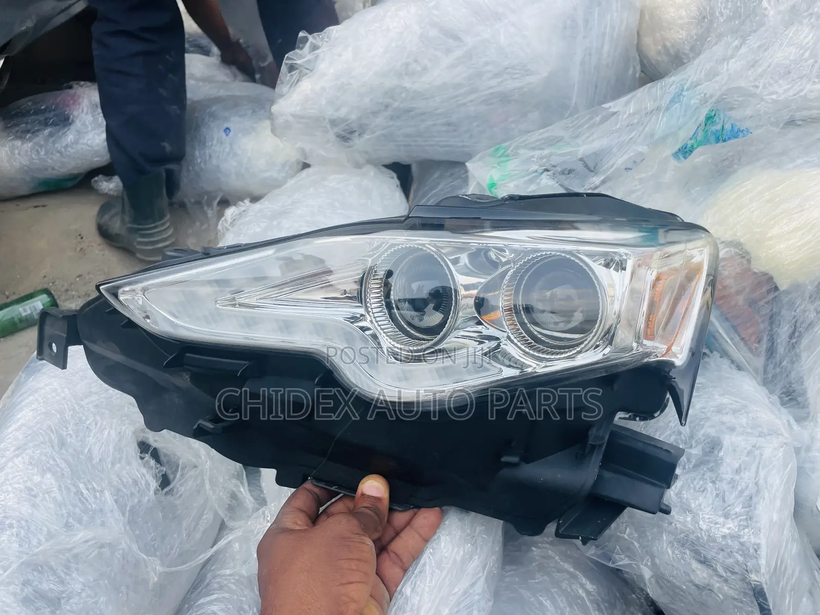 Upgrade Headlamp for Is250 2015