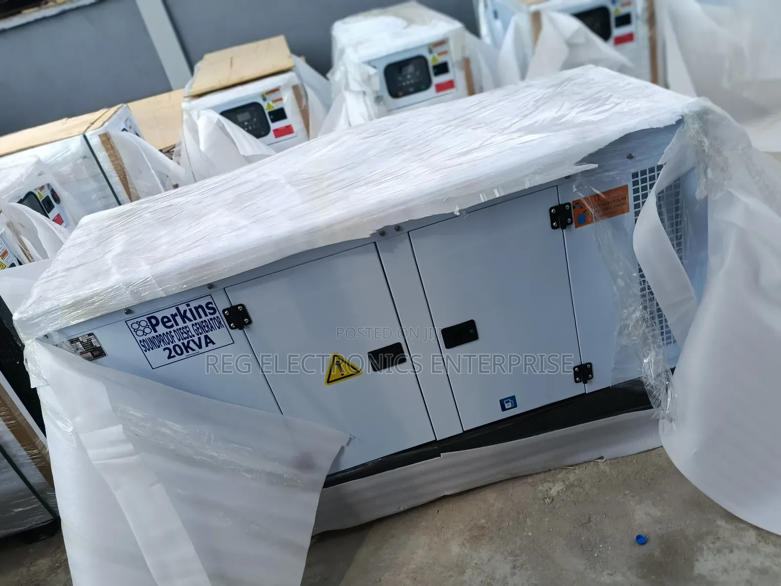 Best Selling Perkins Soundproof Generator 20kva
