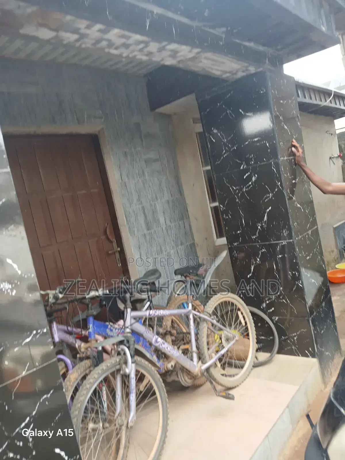 4bdrm House in Governors Road,, Alimosho for sale