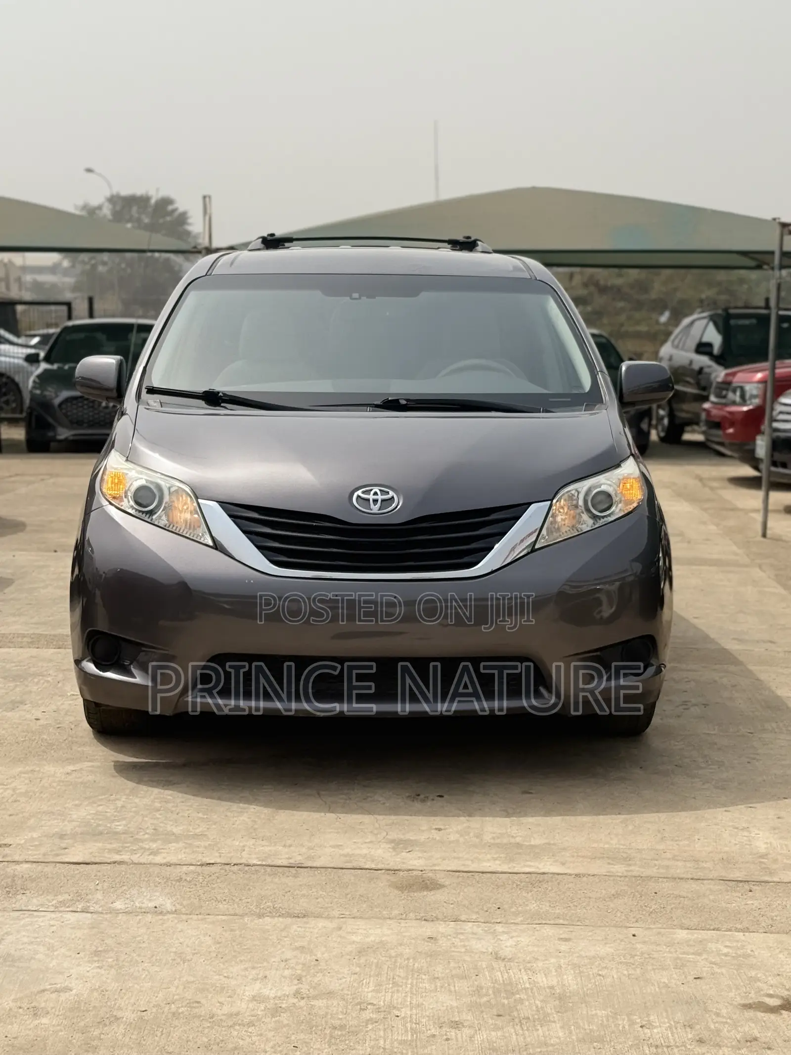 Toyota Sienna 2012 Gray