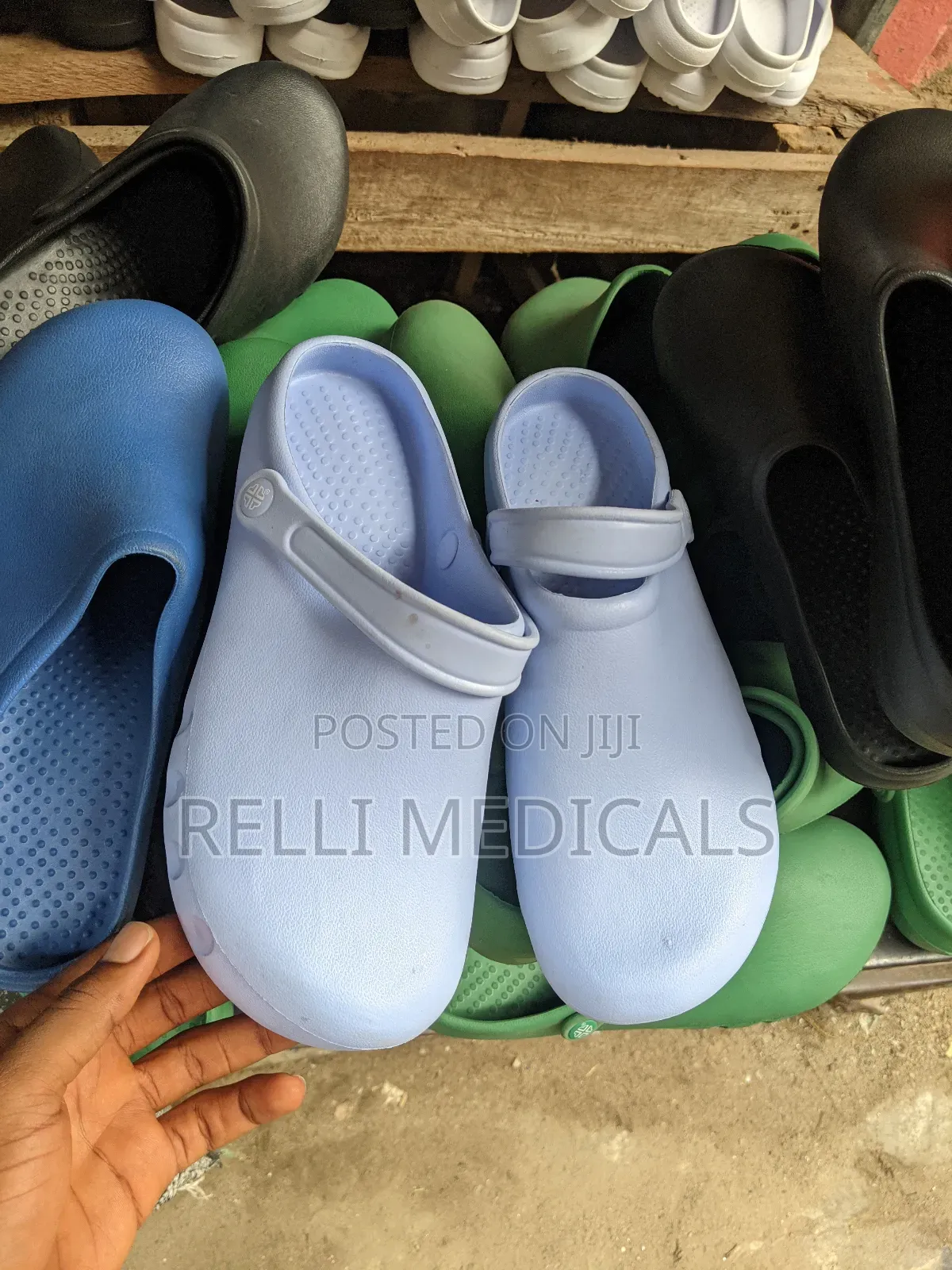 Theatre Footwear(Crocs)