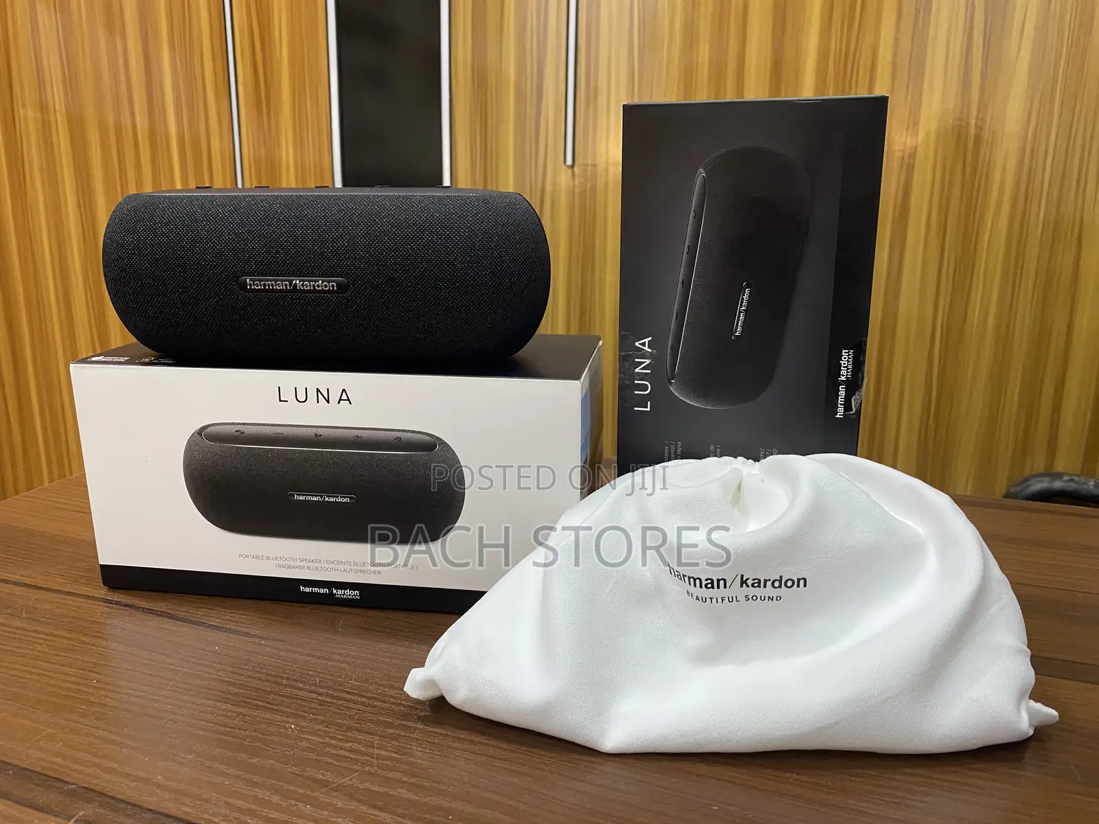 Open Boxed Harman Kardon Luna Portable Wireless Speaker