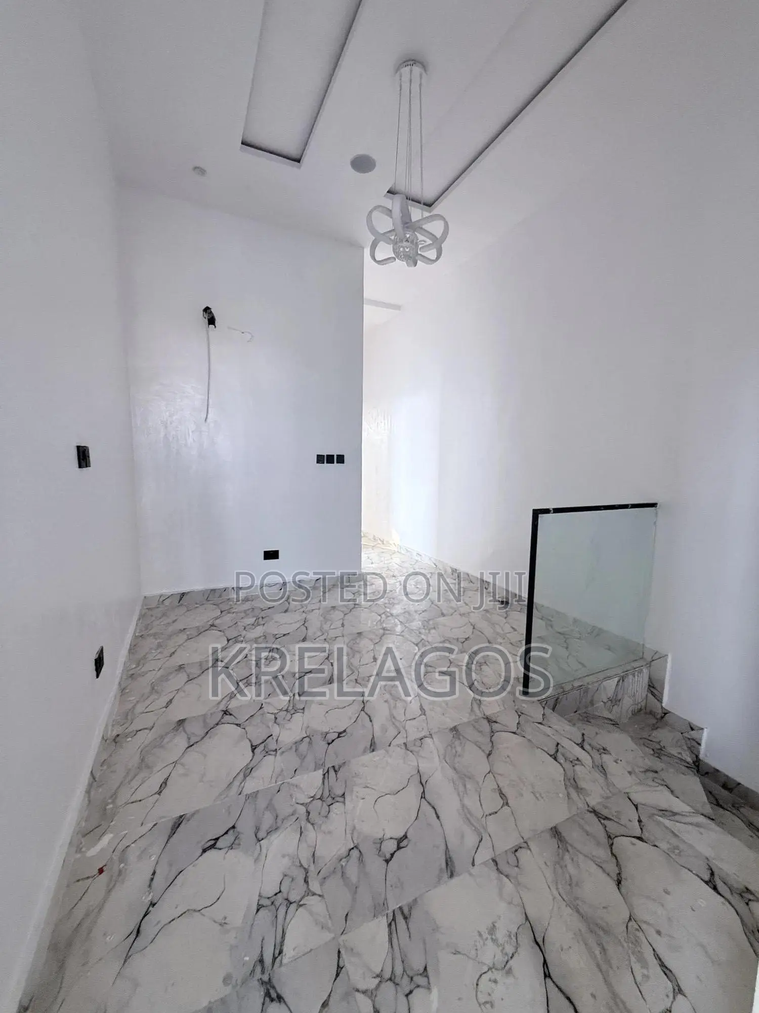 4bdrm Duplex in Ikota for sale