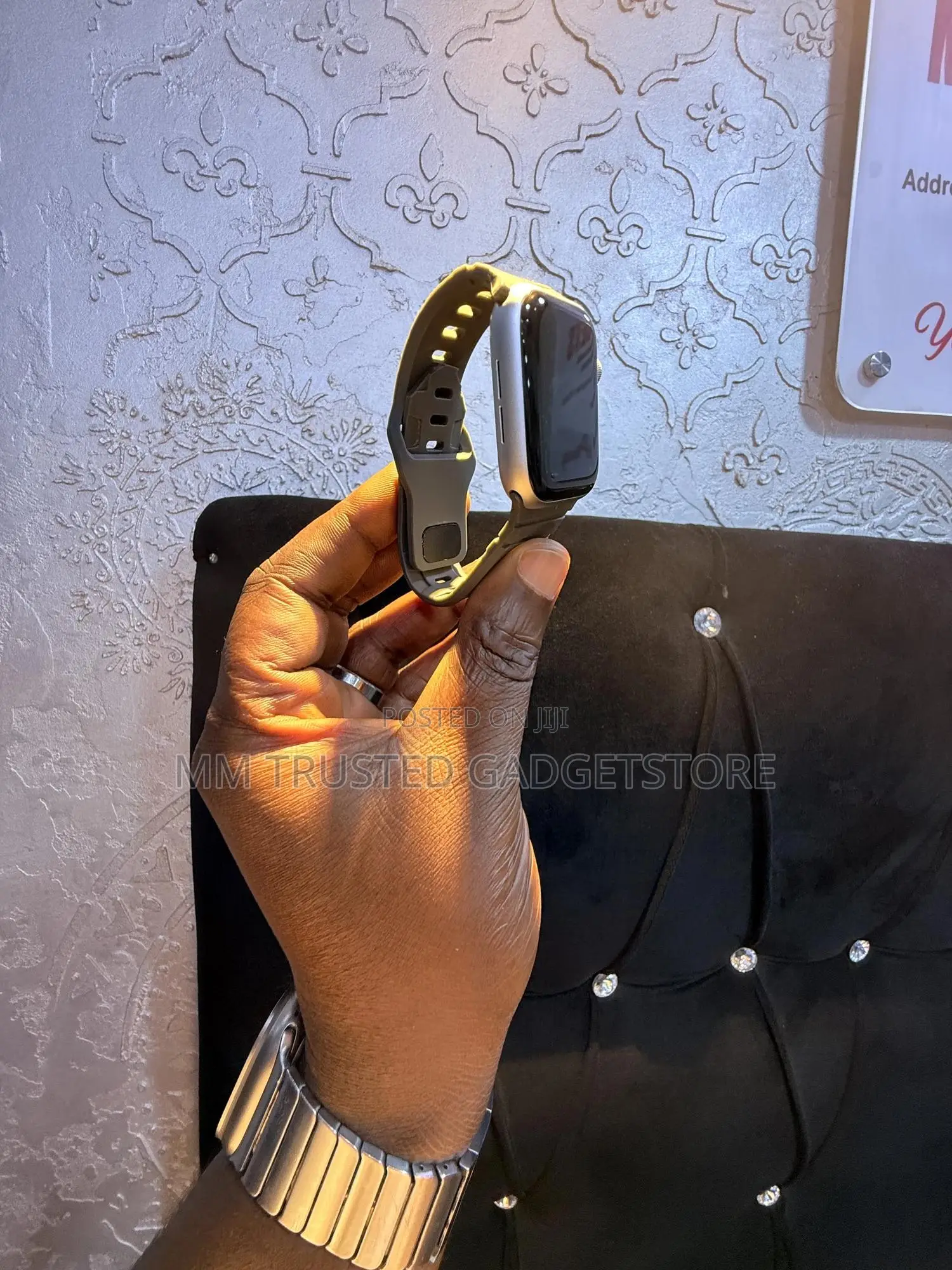 Apple Watch Series 6 44mm GPS Only