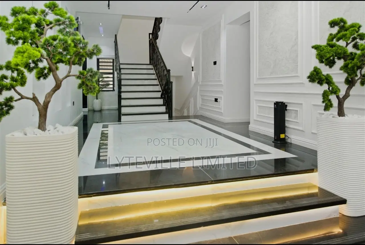 Lavish Lifestyle Apartment
