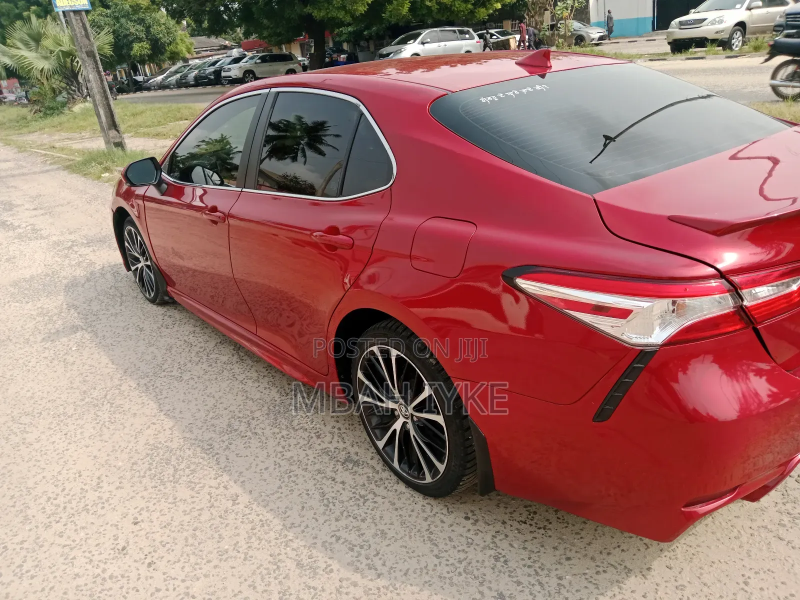 Toyota Camry SE FWD 2020 Red