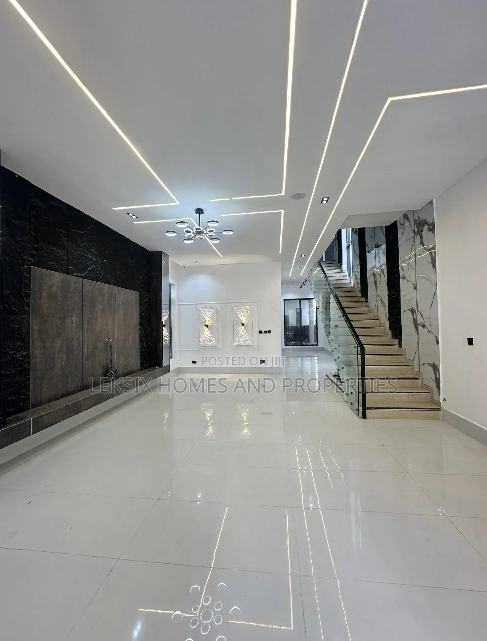 5bdrm Duplex in A Well Secured, Ado / Ajah for sale