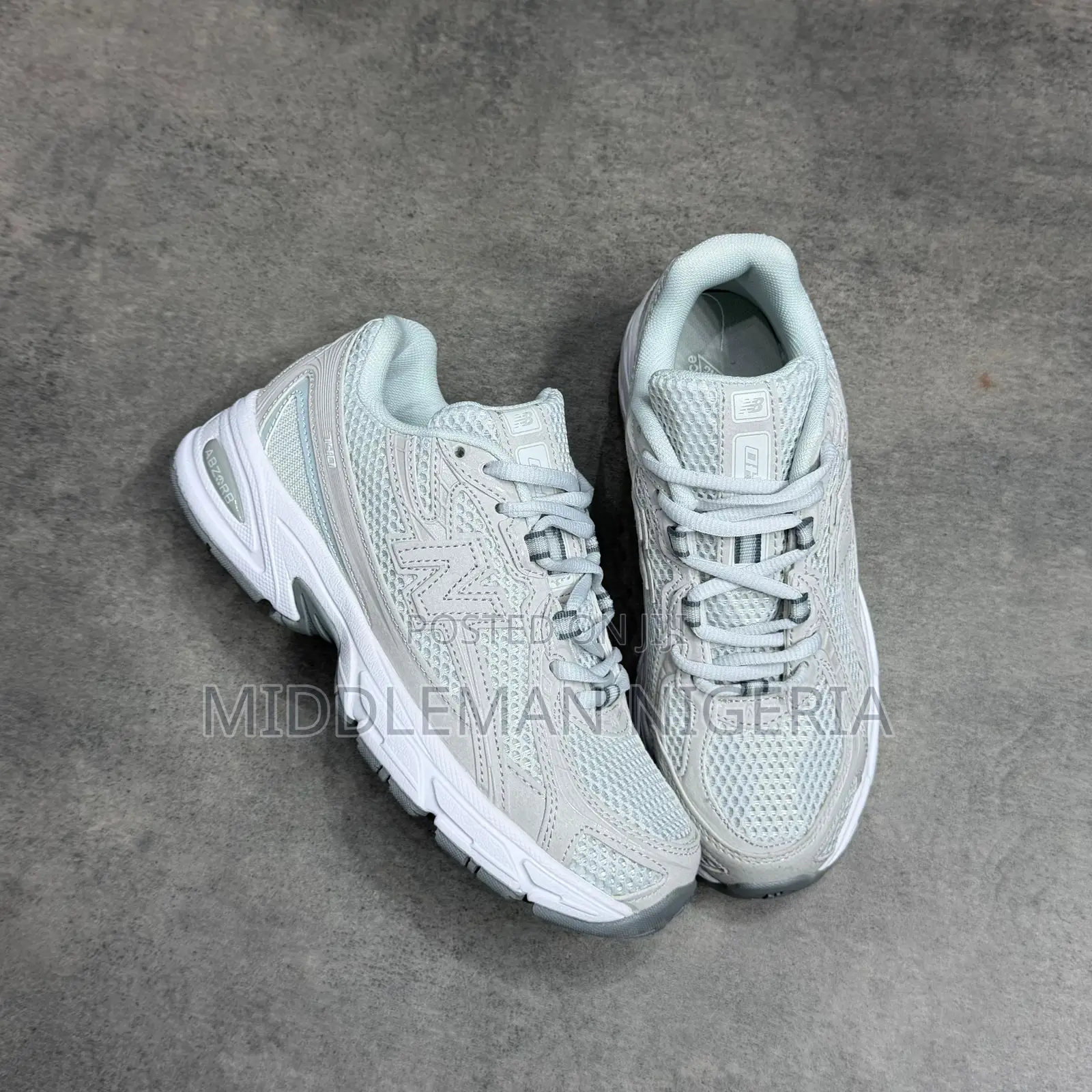 New Balance 740 Grey/White Sneakers