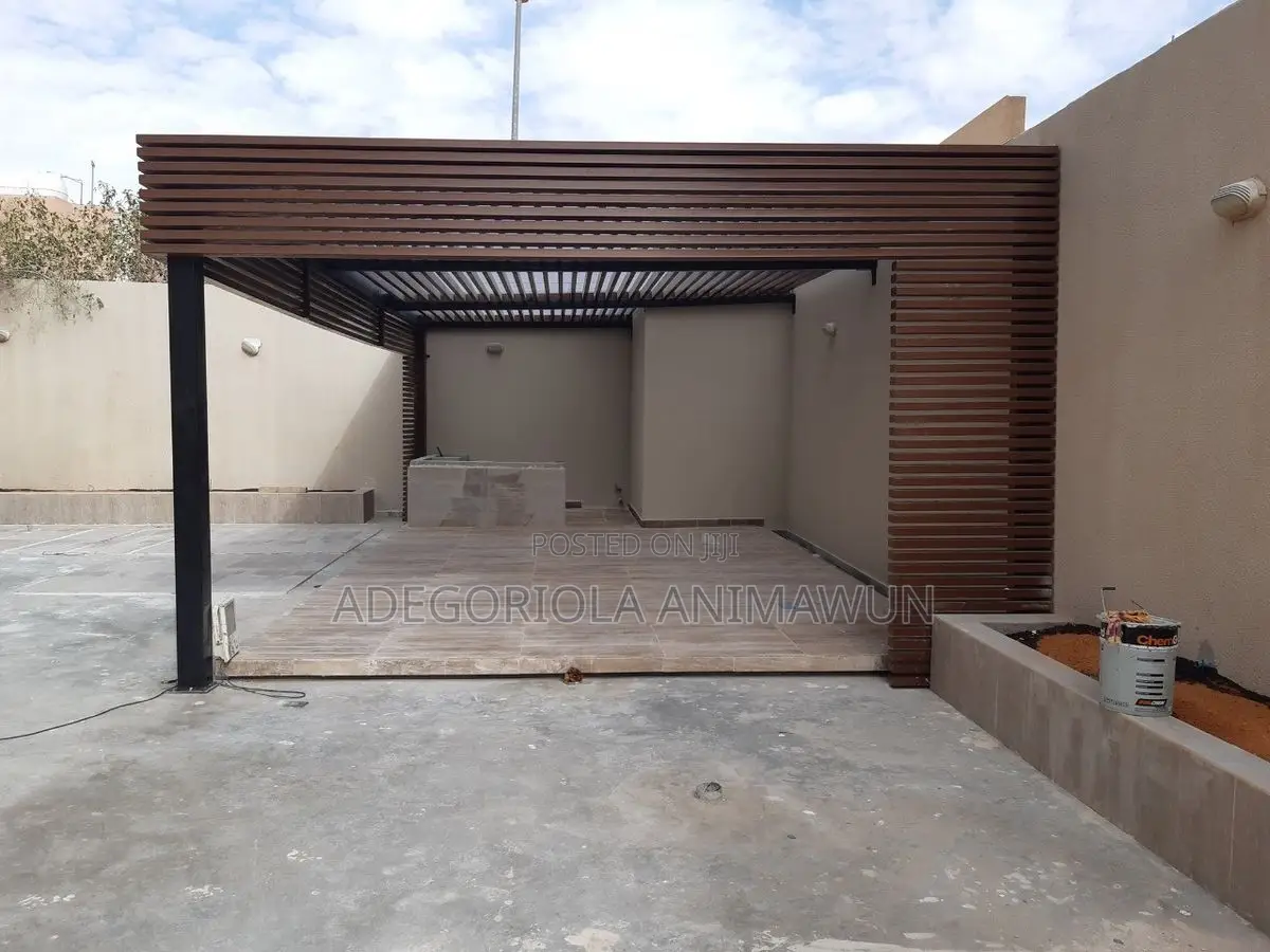 Outdoor Pergola to Upgrade Your Home Space