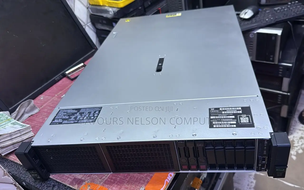 Server HP ProLiant DL380 Gen10 64GB Intel Xeon HDD 2T