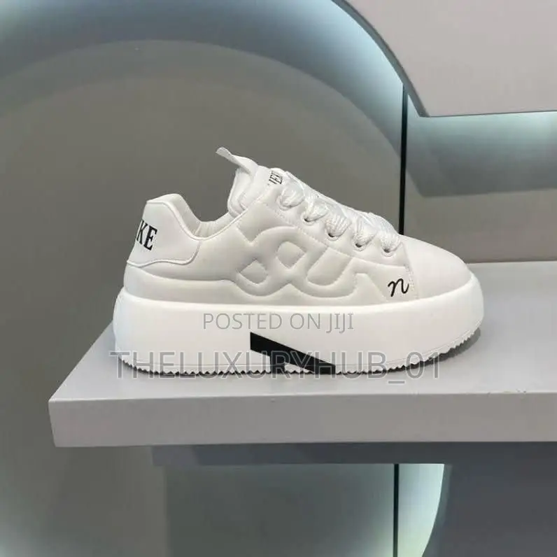 Ajekke Trending Unisex Sneakers