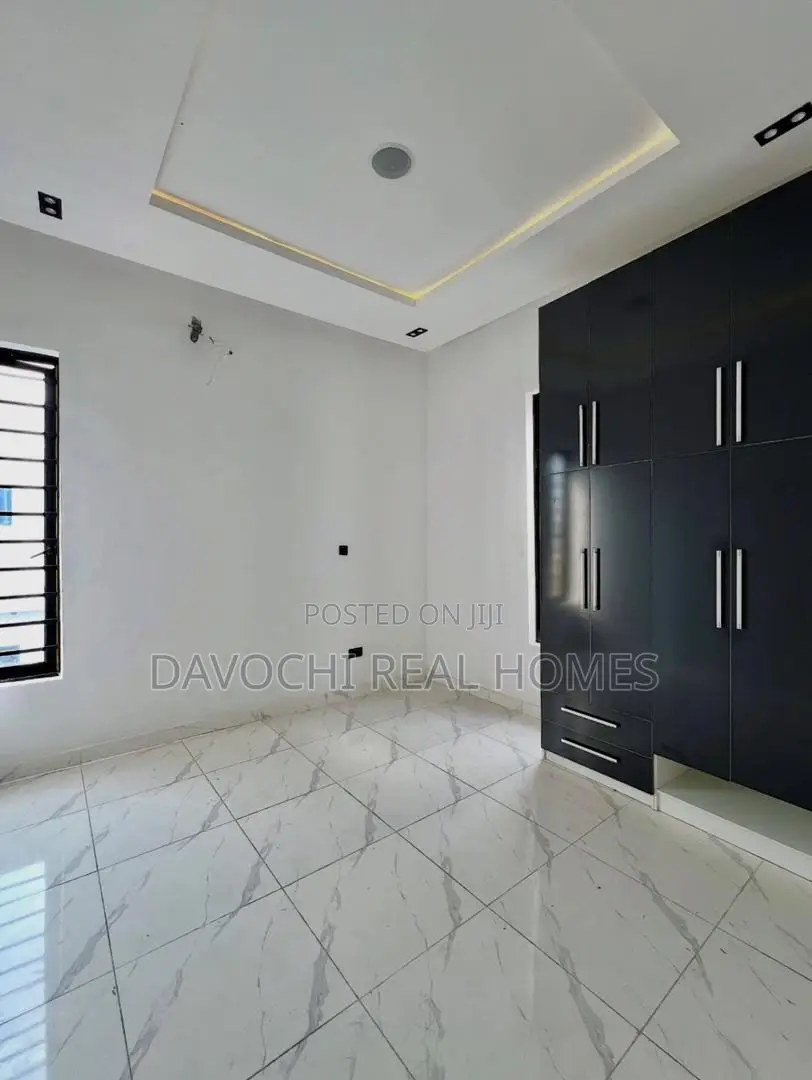 4bdrm Duplex in Ikota for rent