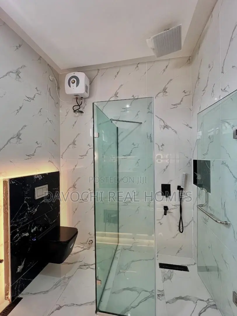 4bdrm Duplex in Ikota for rent