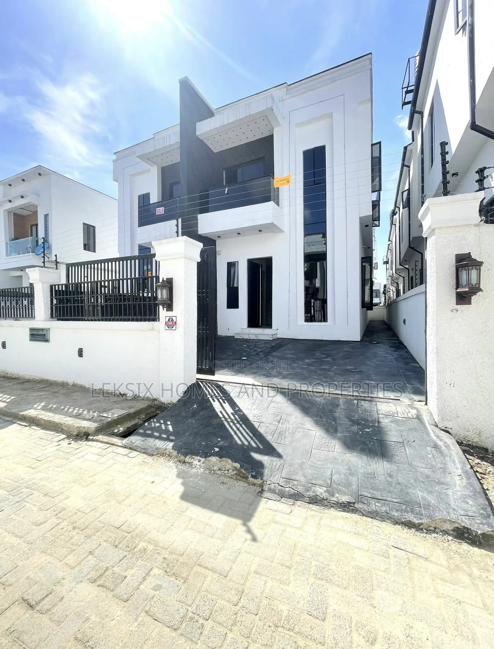 4bdrm Duplex in A Well Secured, Ado / Ajah for sale