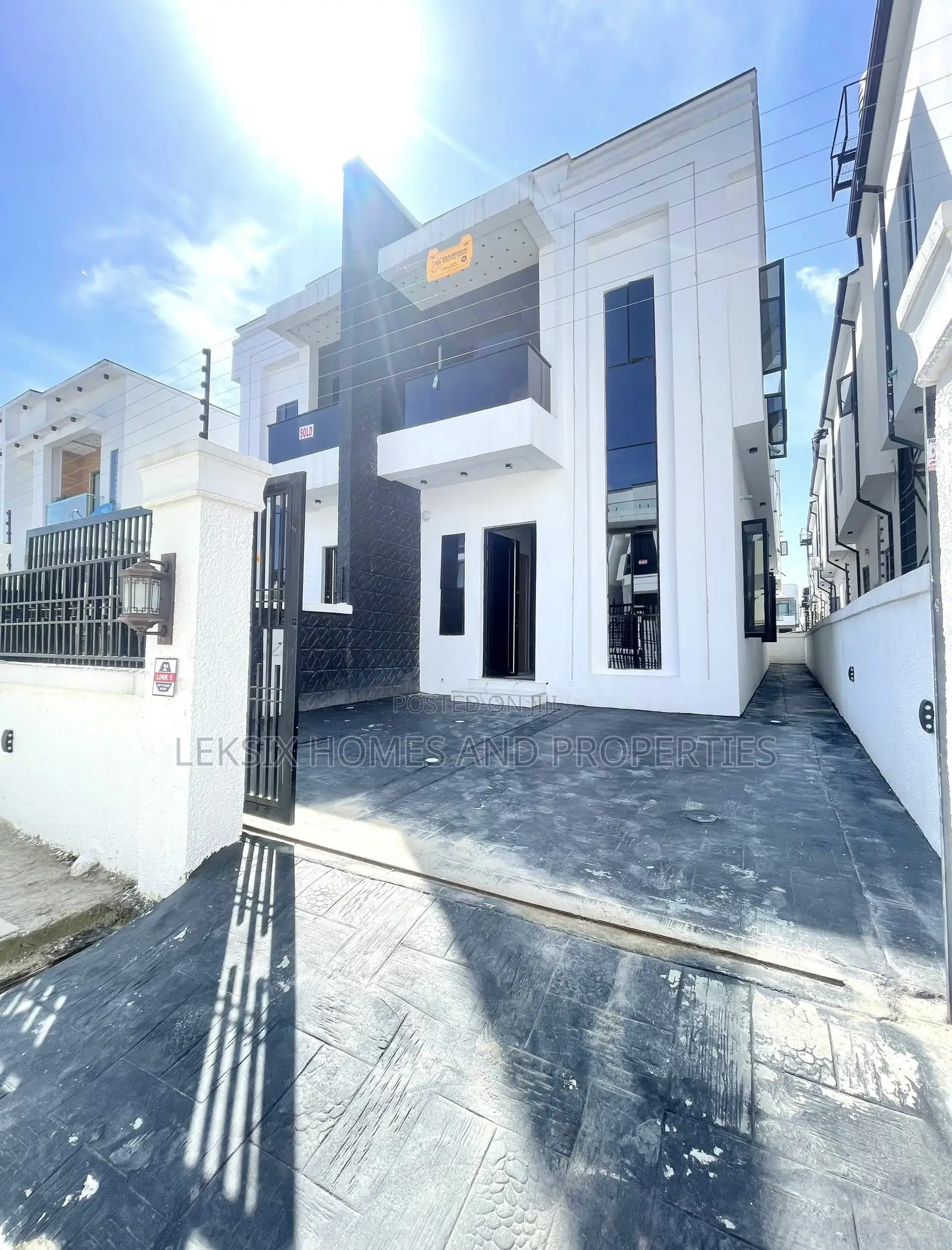 4bdrm Duplex in A Well Secured, Ado / Ajah for sale