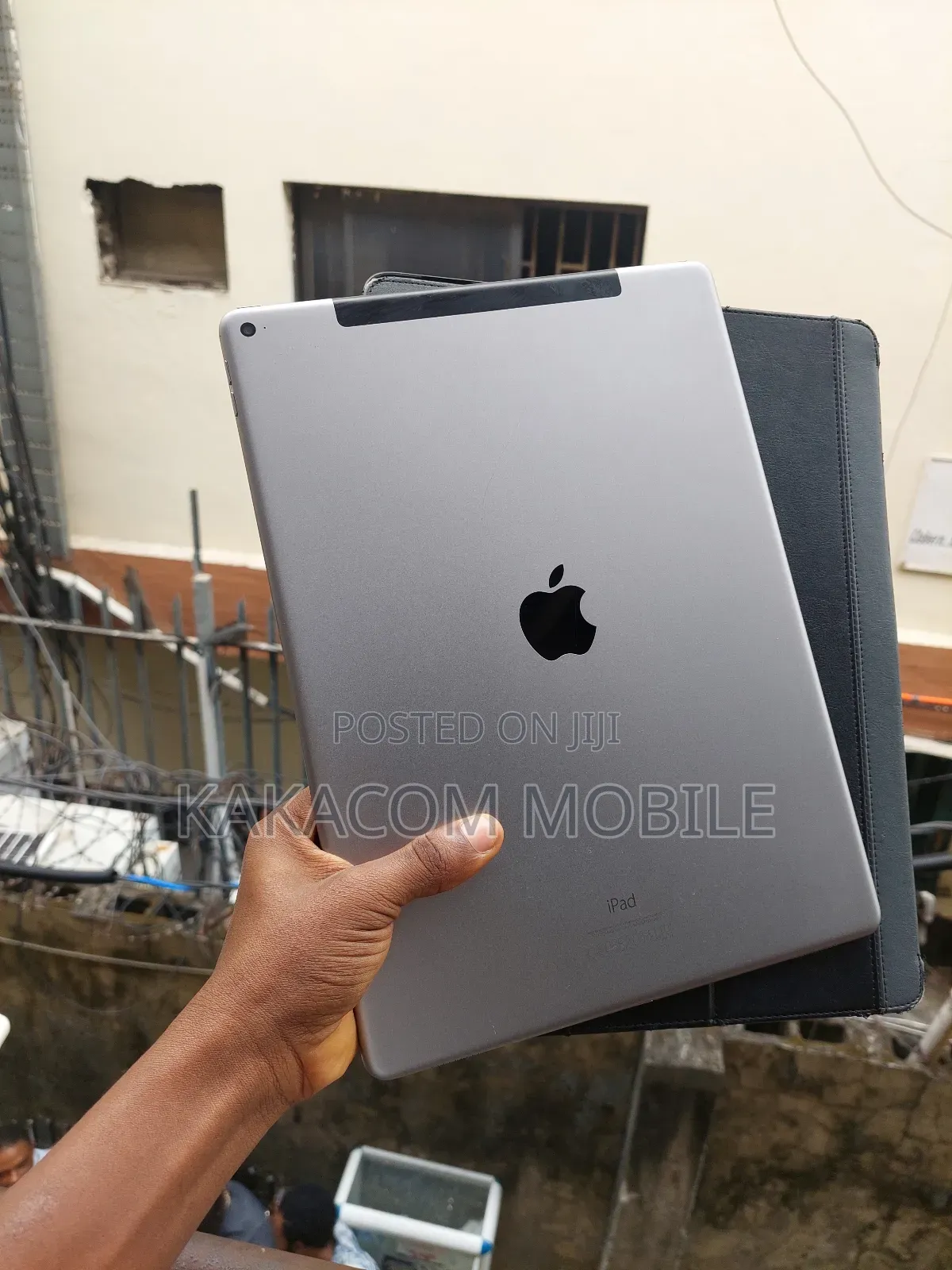 Apple iPad Pro 12.9 (2015) 128 GB Gray
