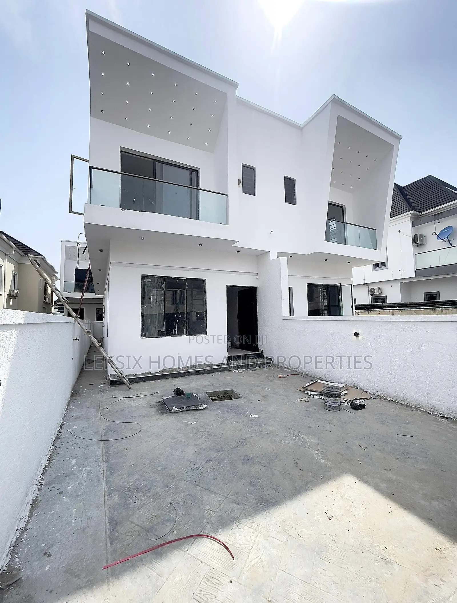 4bdrm Duplex in A Well Secured, Chevron for sale
