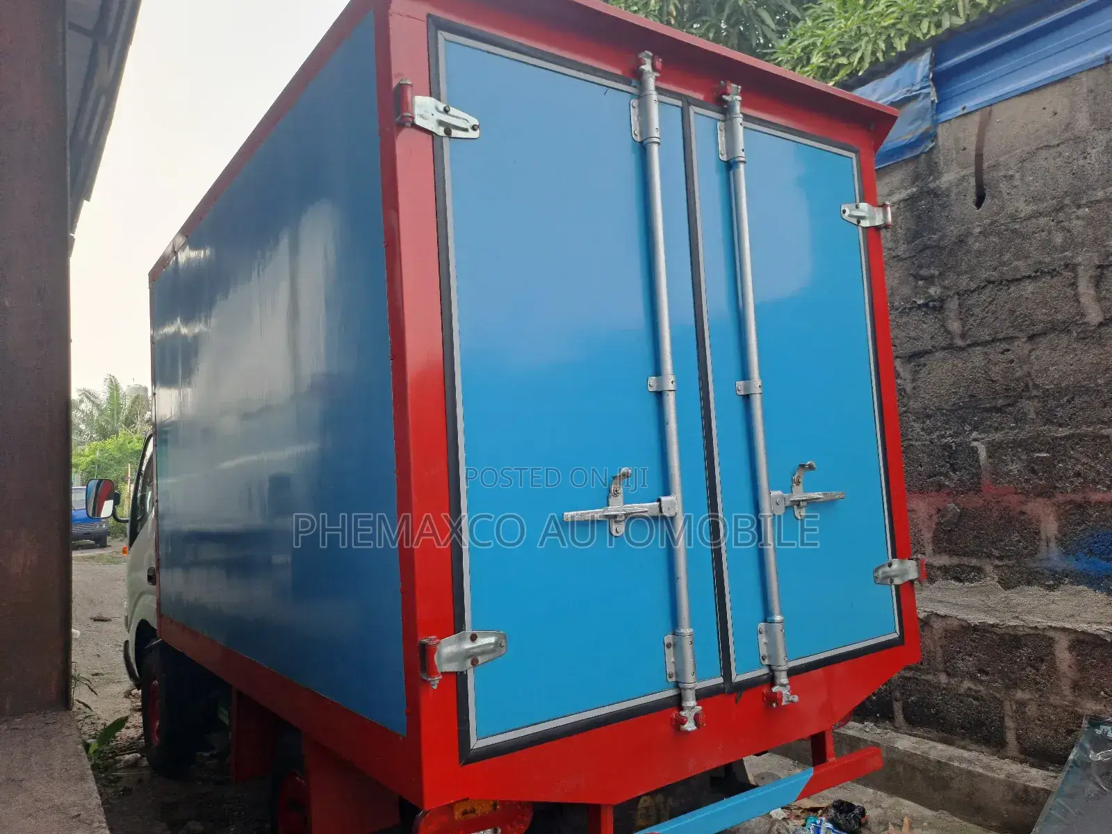 Toyota Dyna150 Covered Body