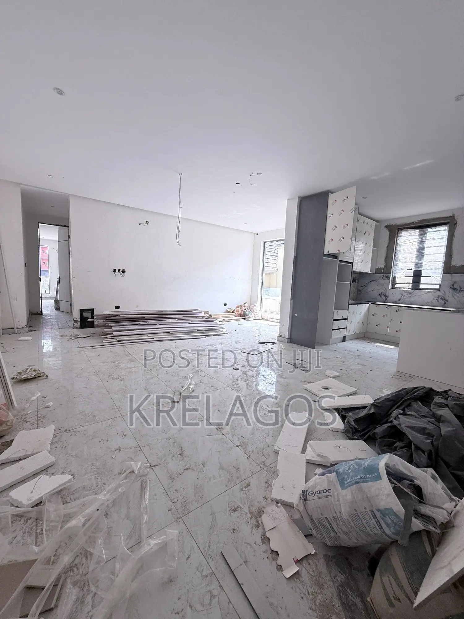 3bdrm Apartment in Lekki, Ikate for sale