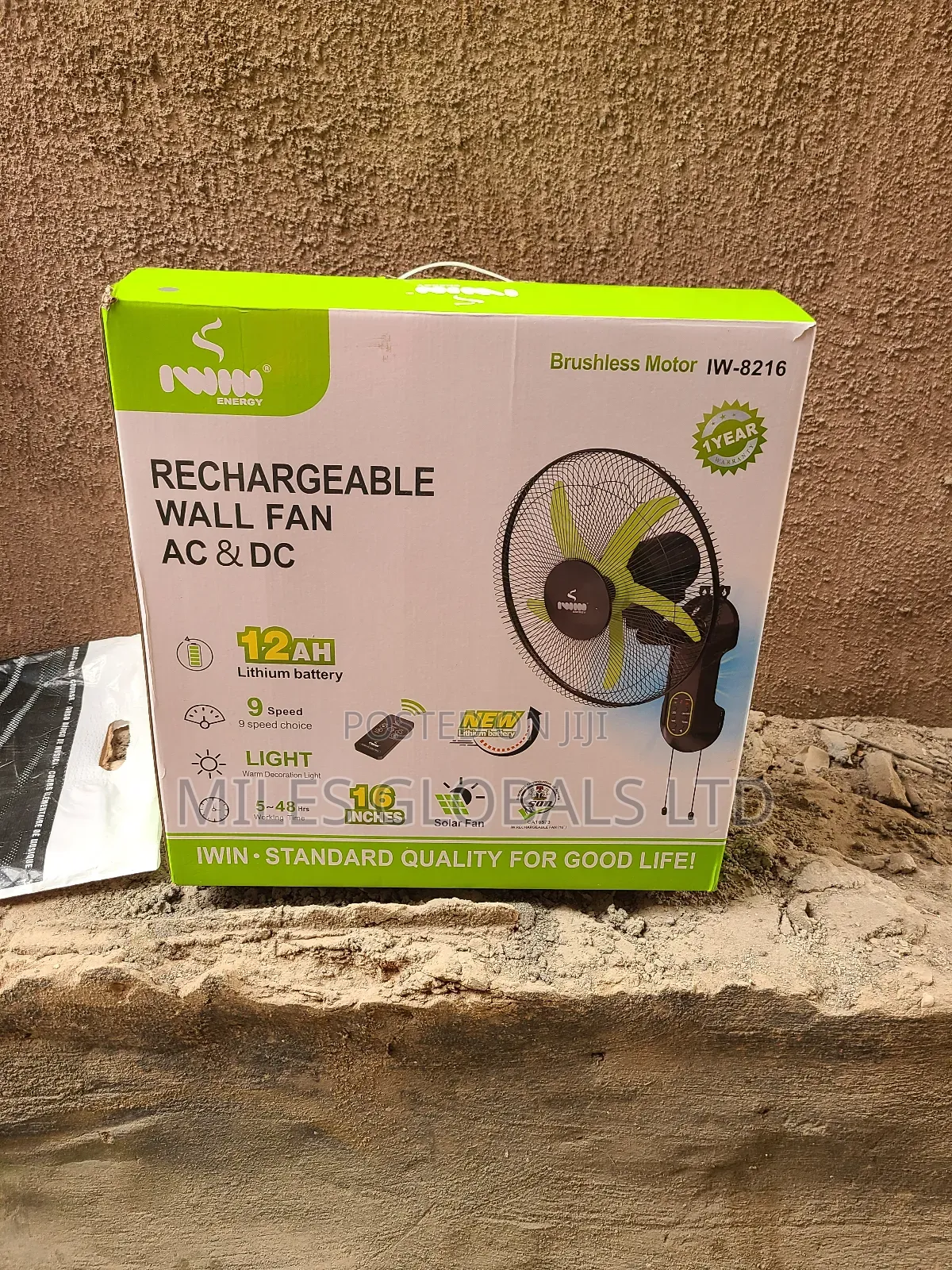 Iwin Rechargeable Fan