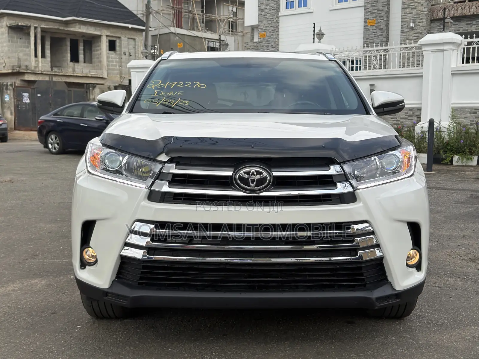 Toyota Highlander Limited Platinum 4dr SUV AWD (3.5L 6cyl 6A) 2015