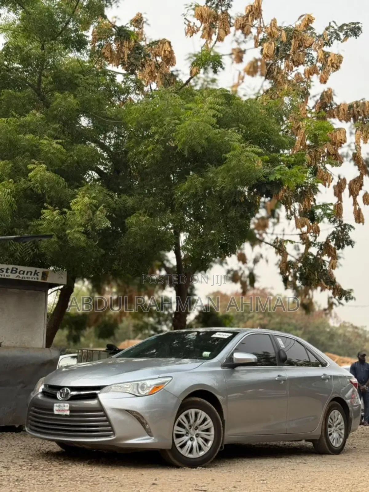Toyota Camry LE 4dr Sedan (2.5L 4cyl 6A) 2015 Silver